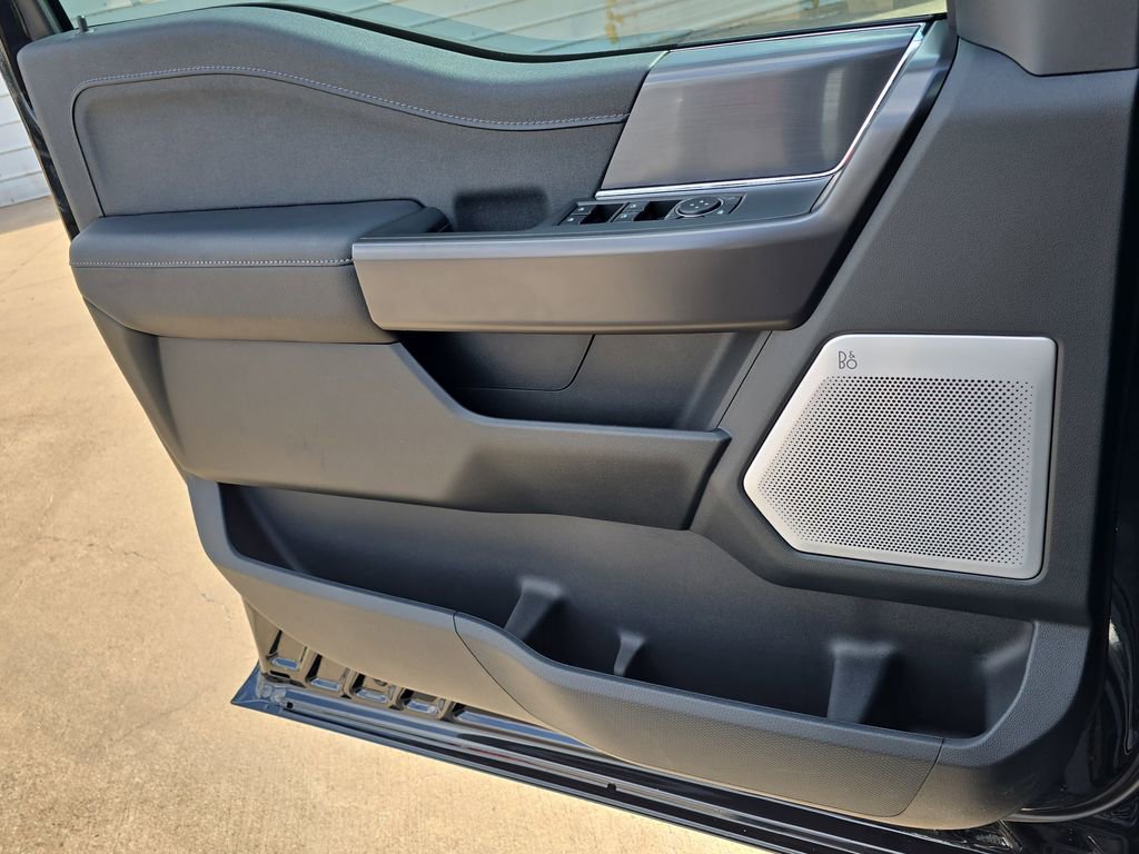 New 2026 Ford F150 Lariat w/ Equipment Group 502A High image 32