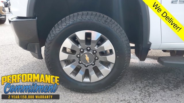Used 2022 Chevrolet Silverado 2500 Custom w/ Custom Value Package AWD/4WD image 10
