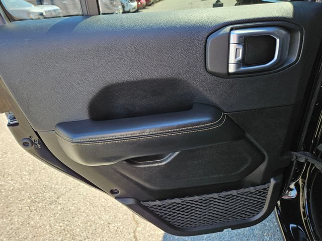Used 2024 Jeep Wrangler Unlimited Sahara AWD/4WD image 20
