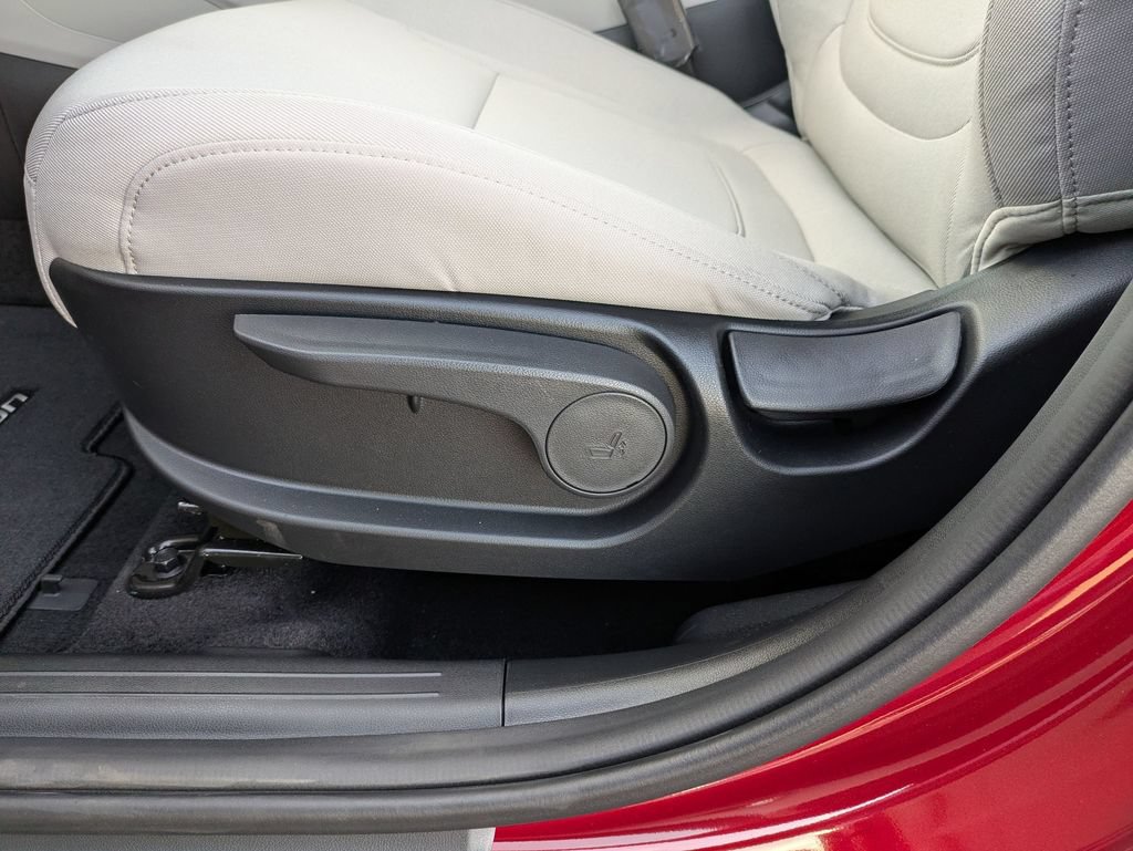 New 2026 Hyundai Tucson SE FWD image 16