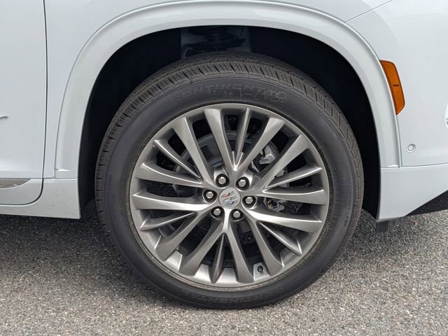 New 2026 Buick Enclave Avenir w/ Super Cruise Package FWD image 12