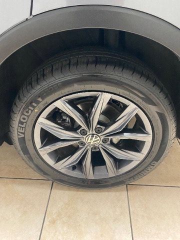 Used 2023 Volkswagen Tiguan SE FWD image 29