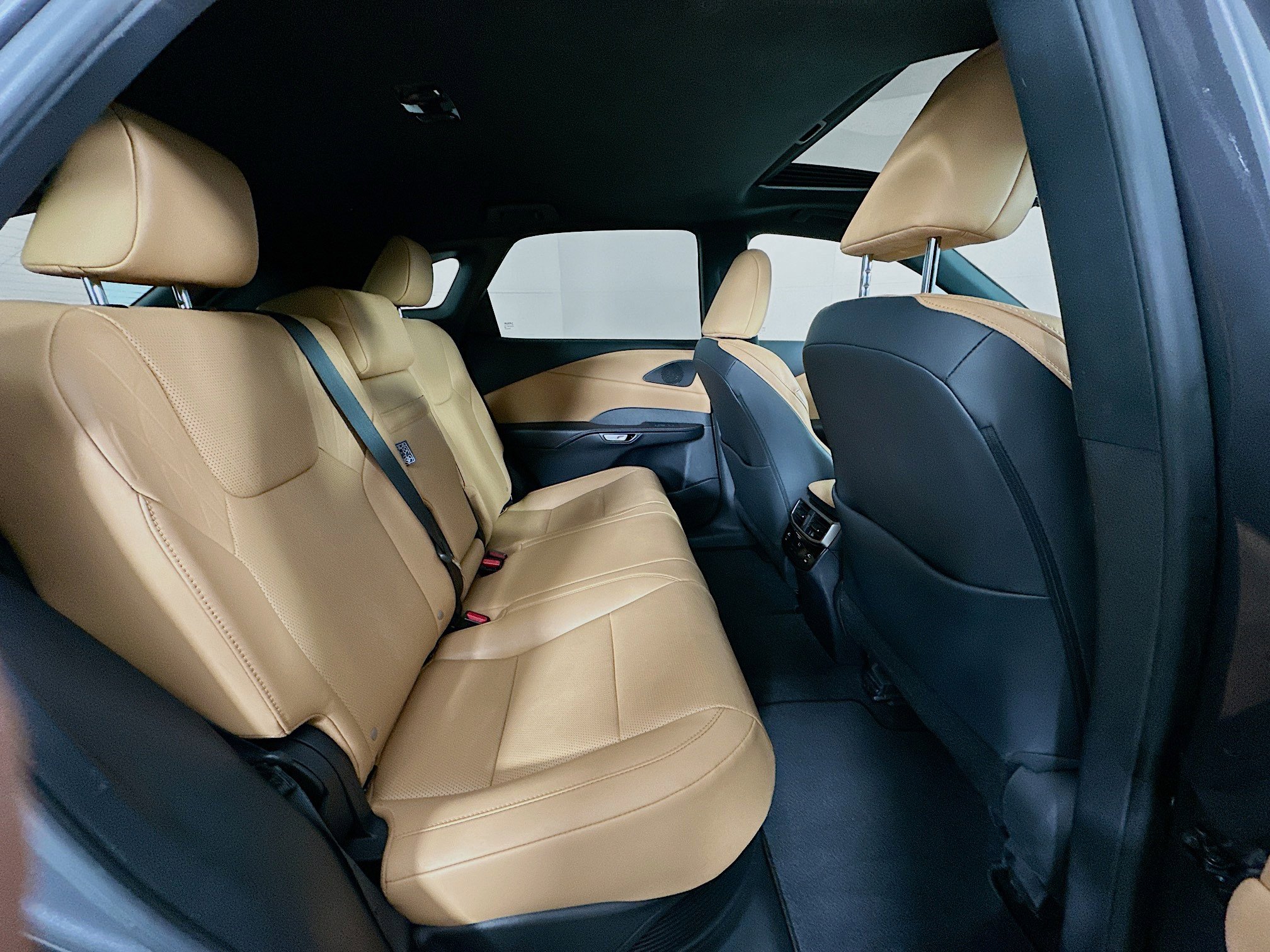 Used 2024 Lexus RX 350 image 31