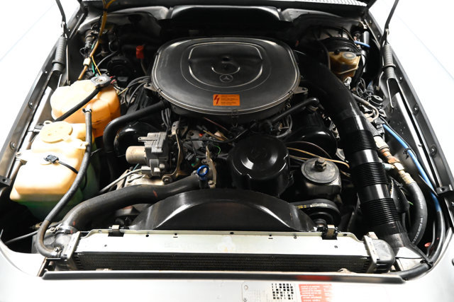 Used 1987 Mercedes-Benz 560 SL image 6