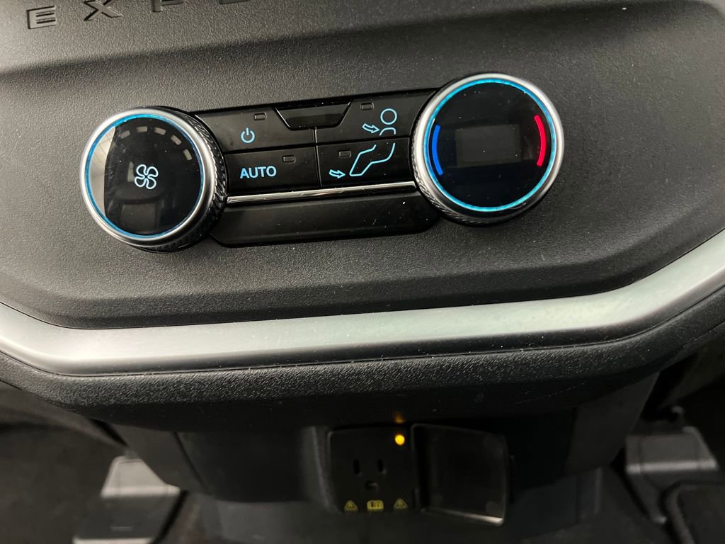Used 2025 Ford Expedition Active image 22