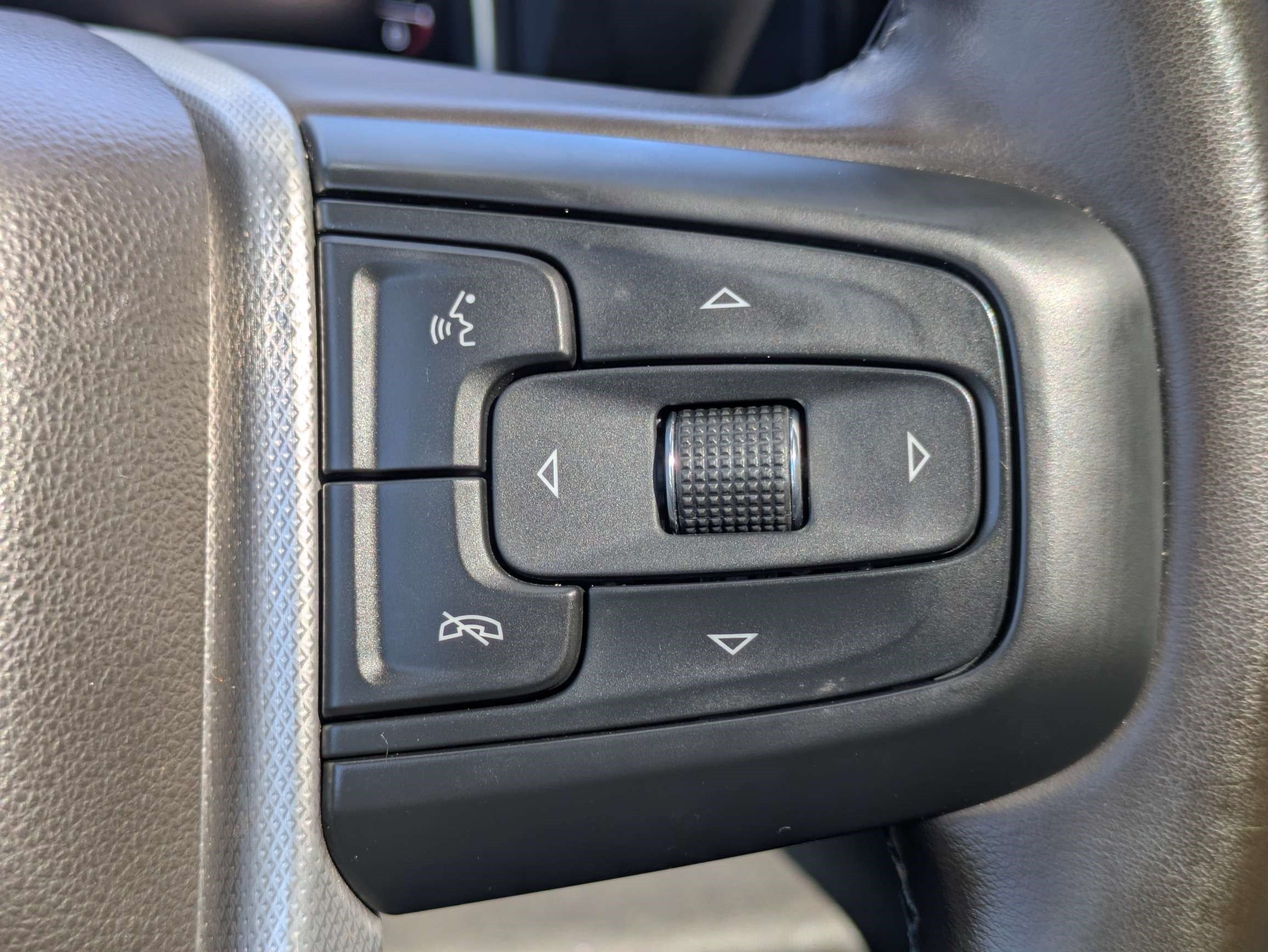 Used 2024 GMC Sierra 3500 Denali w/ Denali Reserve Package AWD/4WD image 25