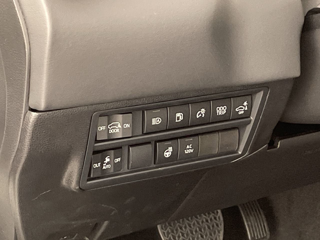 New 2026 Toyota Sequoia Platinum AWD/4WD image 13