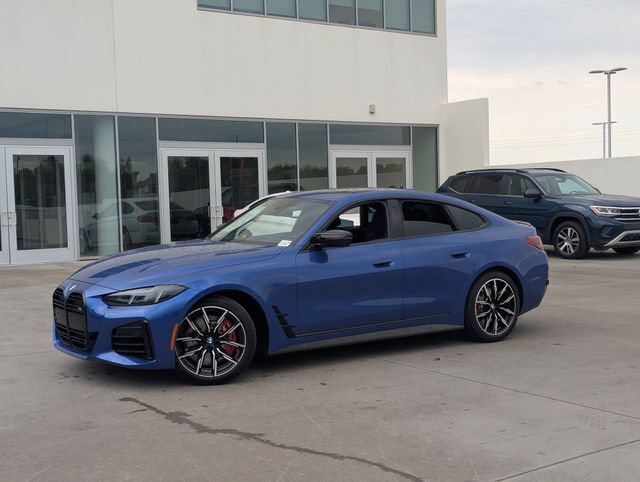New 2026 BMW M440i w/ Premium Package RWD image 2