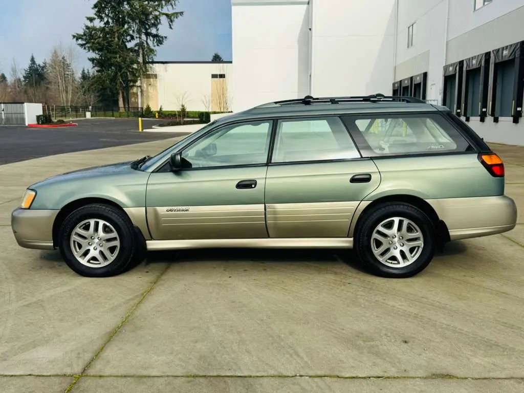 Used 2004 Subaru Outback Wagon image 2