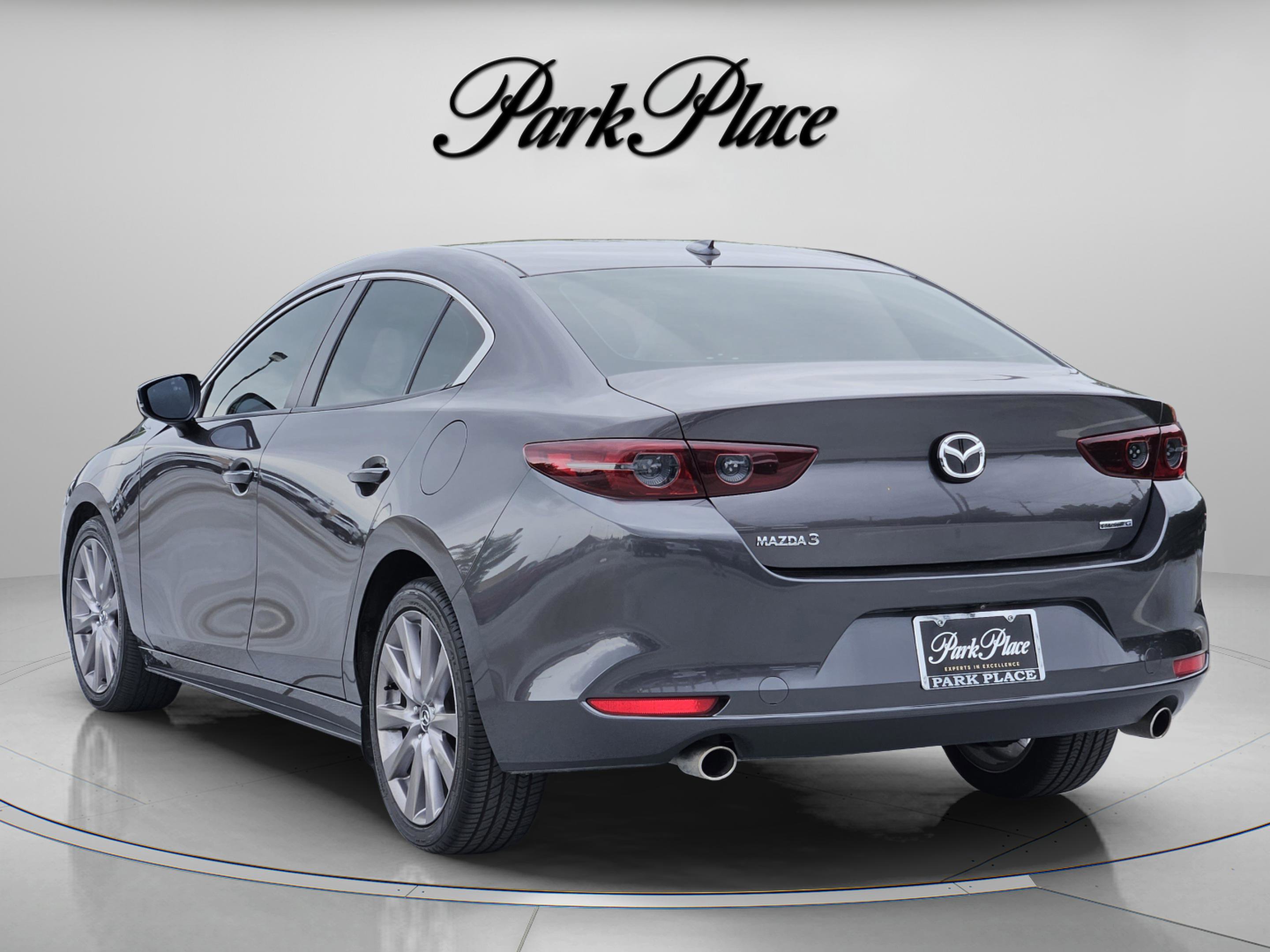 Used 2019 MAZDA MAZDA3 Sedan w/ Preferred Package image 3