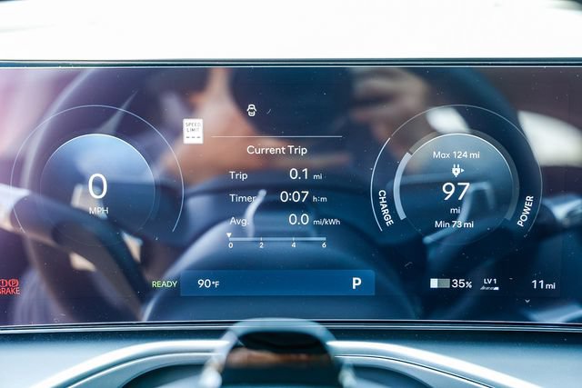 New 2026 Hyundai Ioniq 9 SE AWD/4WD image 26