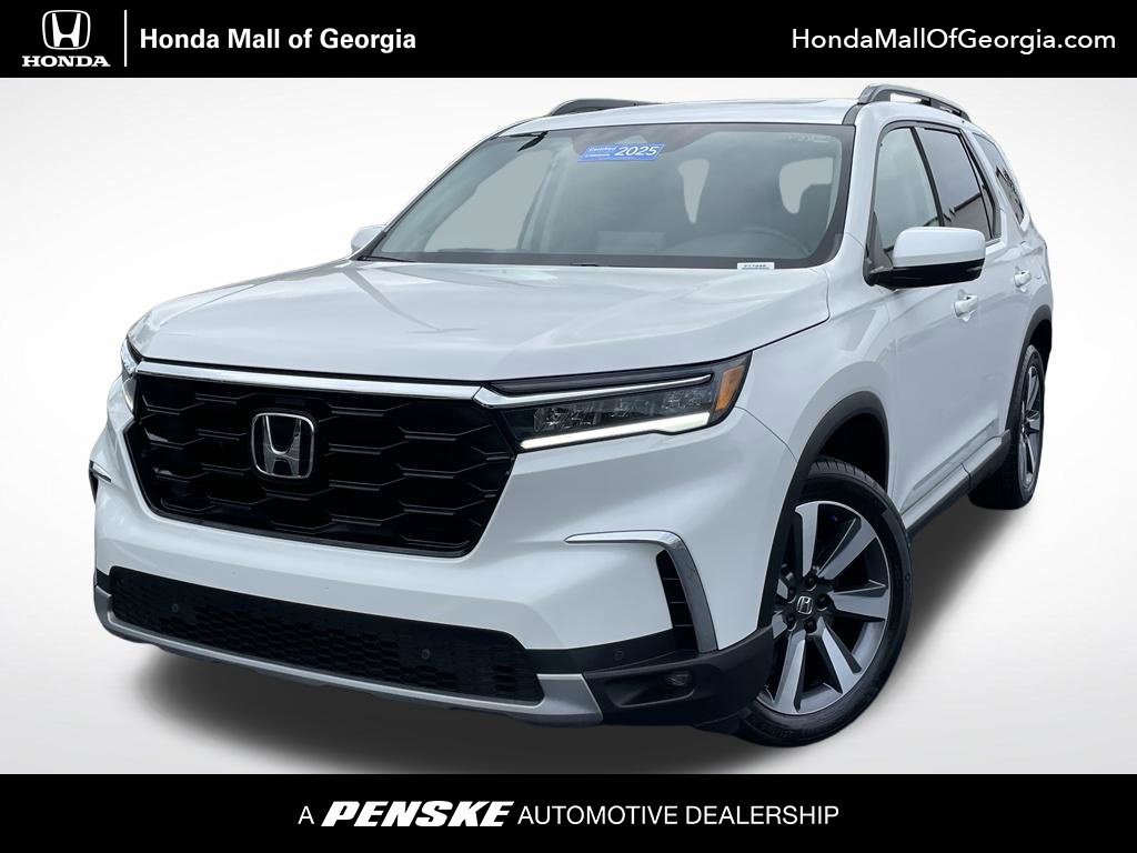 Certified 2025 Honda Pilot Touring image 1