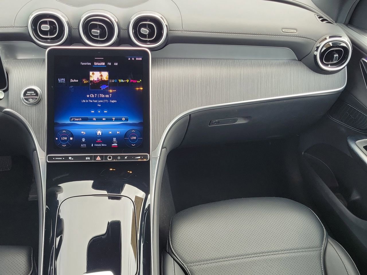 Certified 2024 Mercedes-Benz GLC 300 image 16