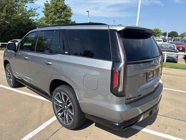 Used 2023 Cadillac Escalade Sport w/ Touring Package AWD/4WD image 4