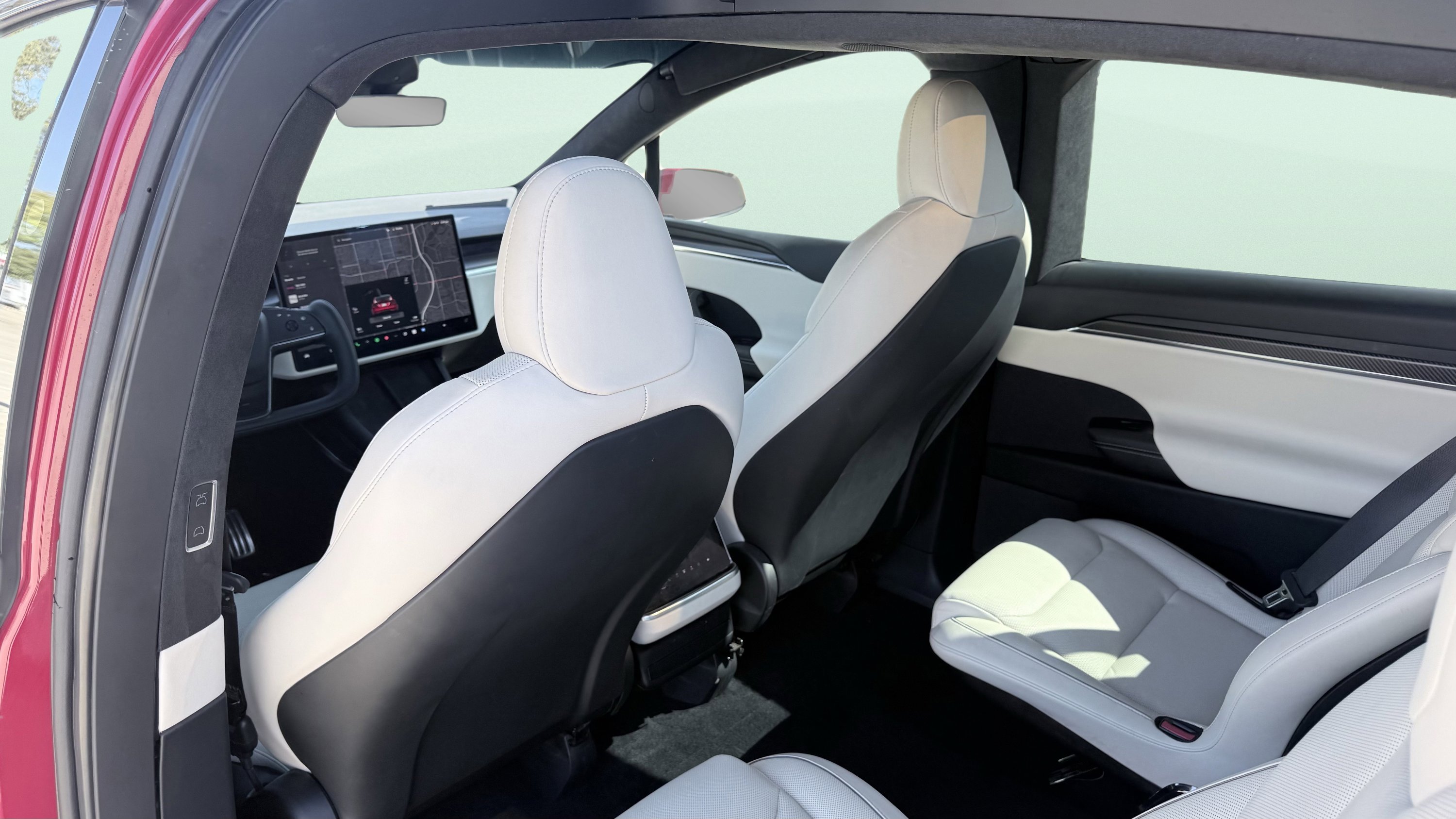 Used 2022 Tesla Model X Plaid image 35