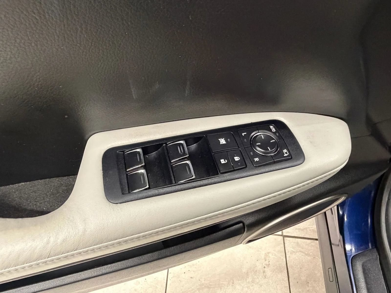 Used 2016 Lexus RX 450h FWD image 23