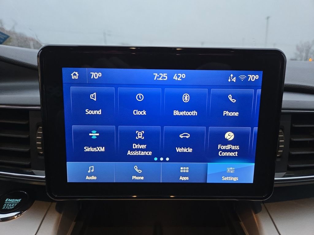 Used 2022 Ford Explorer XLT w/ Equipment Group 202A image 22