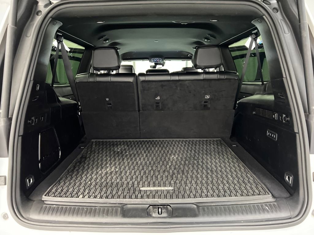 Used 2024 Jeep Wagoneer L Series II w/ Flexible Seating Group image 39