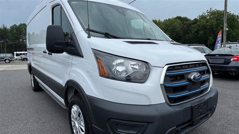 Used 2023 Ford E-Transit Medium Roof RWD image 19
