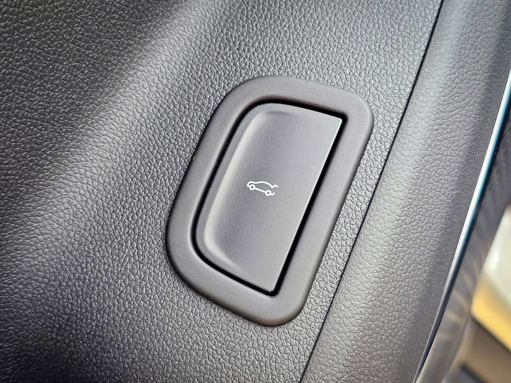 New 2026 GMC Acadia AT4 image 12