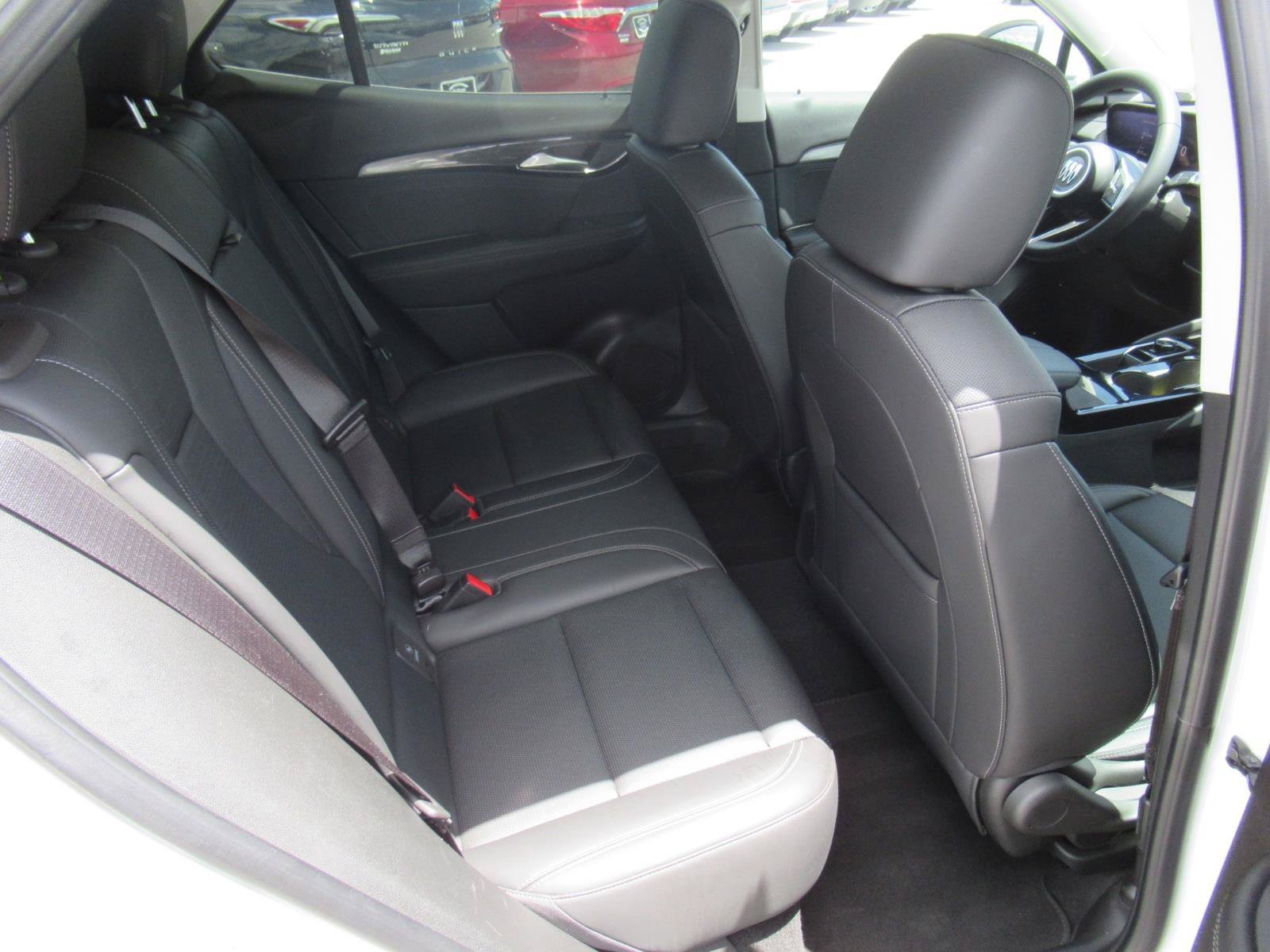 Used 2024 Buick Envision Preferred AWD/4WD image 29