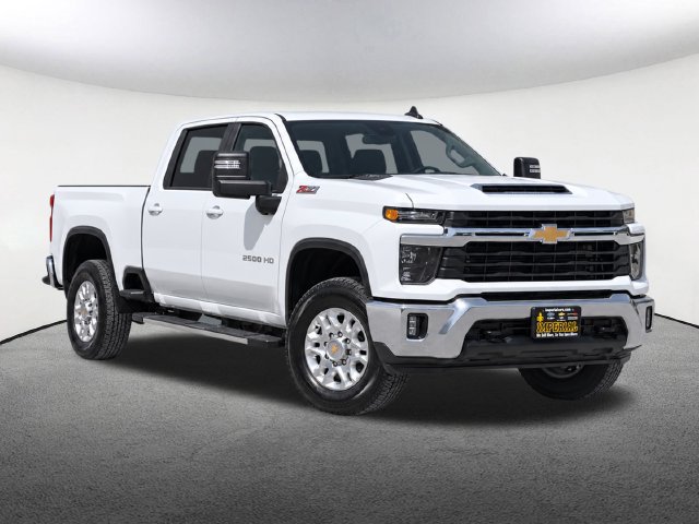 Certified 2026 Chevrolet Silverado 2500 LT AWD/4WD image 2