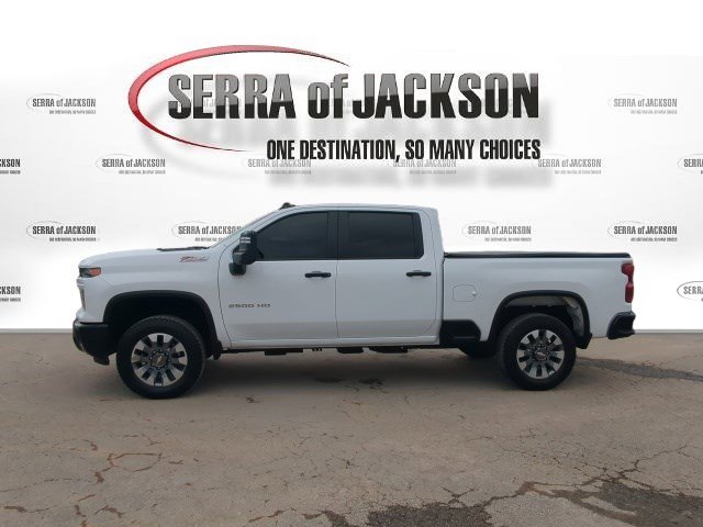 Used 2025 Chevrolet Silverado 2500 Custom w/ Custom Value Package image 6