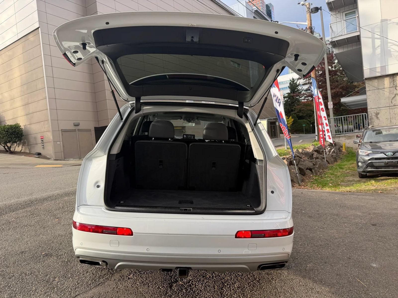 Used 2018 Audi Q7 3.0T Prestige AWD/4WD image 25