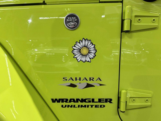 Used 2016 Jeep Wrangler Unlimited Sahara w/ Max Tow Package image 15