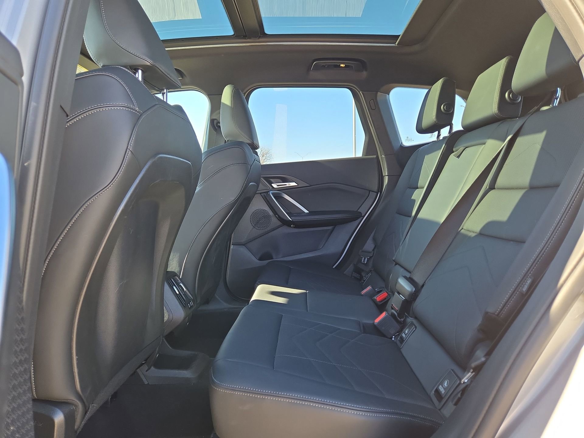 Used 2025 BMW X1 xDrive28i image 13