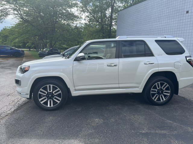 Used 2022 Toyota 4Runner Limited image 4