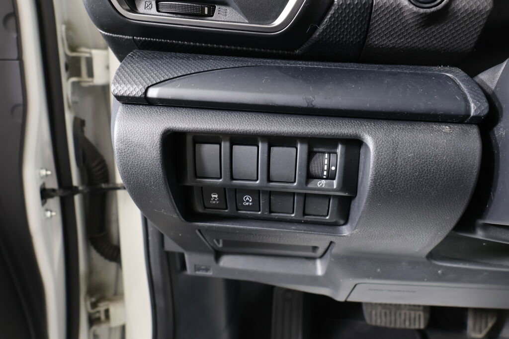 Used 2020 Subaru Forester w/ Alloy Wheel Package image 32