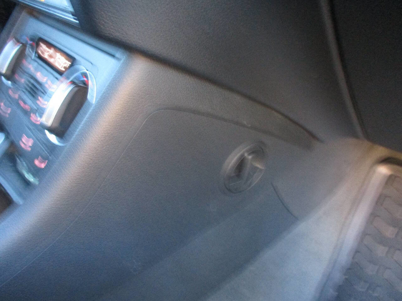 Used 2018 Audi Q3 2.0T Premium Plus w/ Premium Plus Package image 98