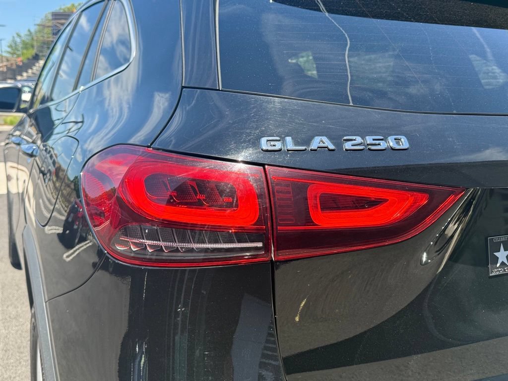 Used 2023 Mercedes-Benz GLA 250 4MATIC image 14