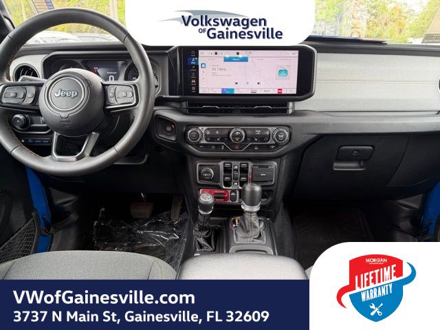 Used 2024 Jeep Wrangler Willys image 12