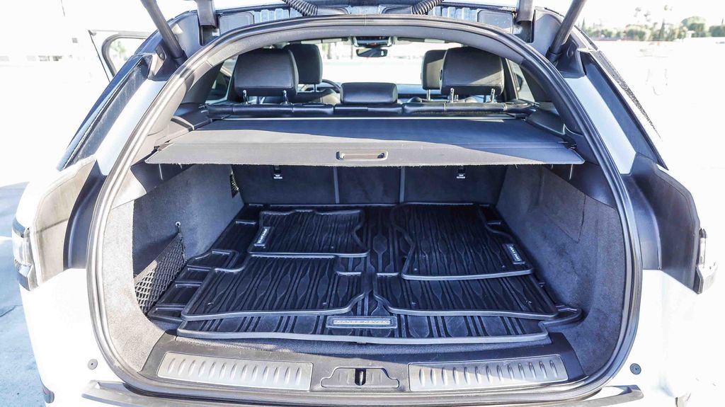 Used 2024 Land Rover Range Rover Velar Dynamic SE image 30