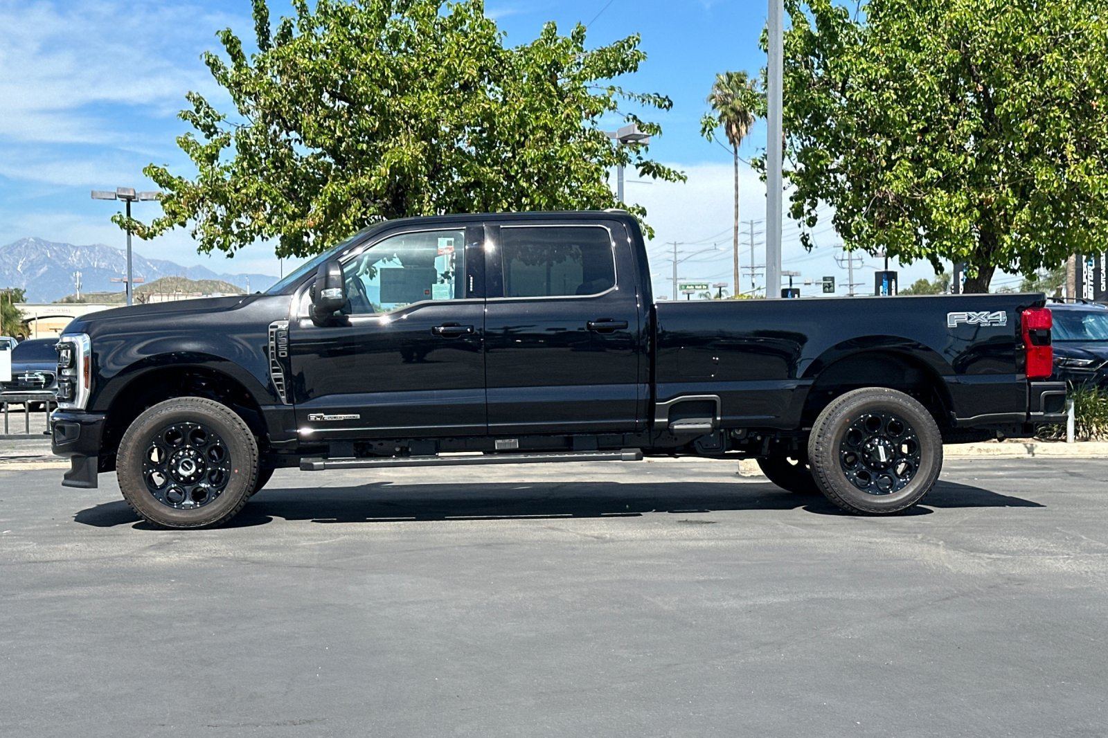 New 2026 Ford F350 XLT w/ XLT Premium Package AWD/4WD image 7