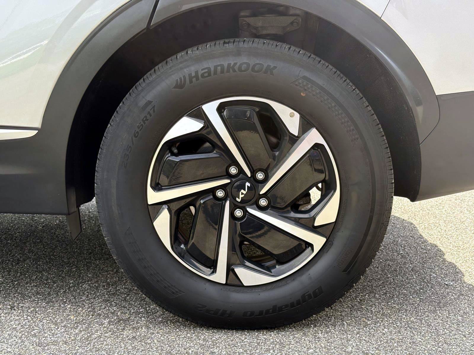 Certified 2023 Kia Sportage LX AWD/4WD image 29