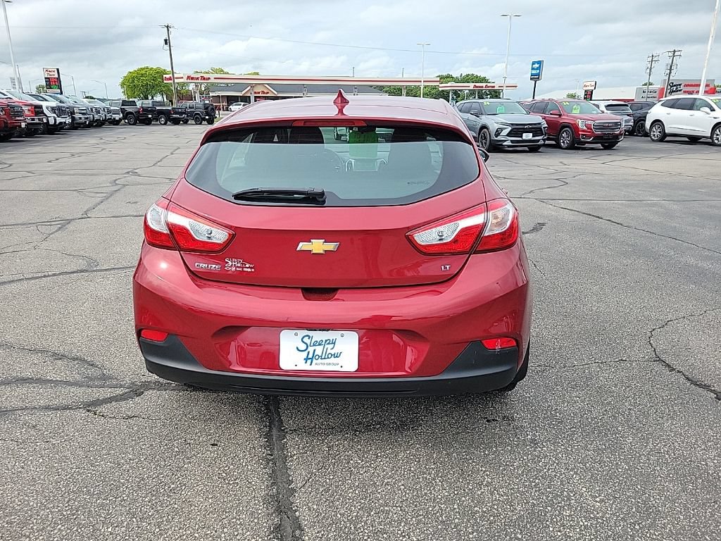 Used 2018 Chevrolet Cruze LT w/ Convenience Package FWD image 6