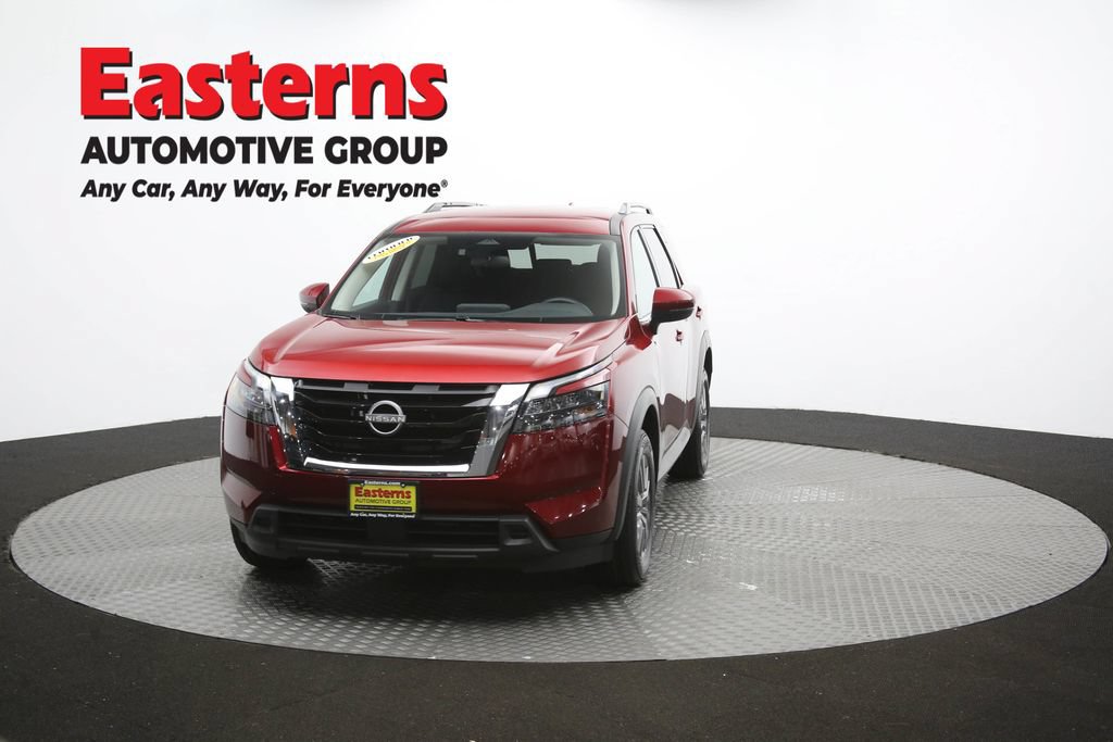 Used 2025 Nissan Pathfinder SV FWD image 53