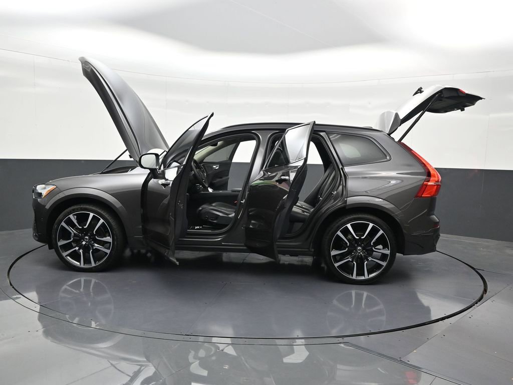 Used 2024 Volvo XC60 B5 Ultimate AWD/4WD image 33