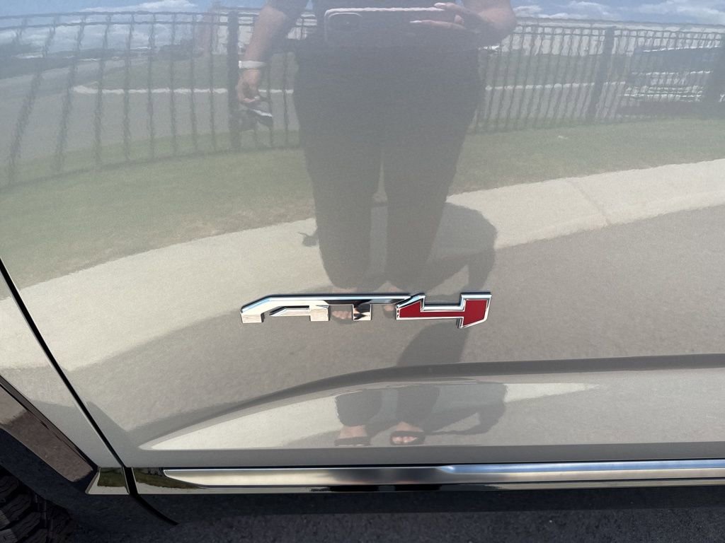 New 2026 GMC Terrain AT4 image 39