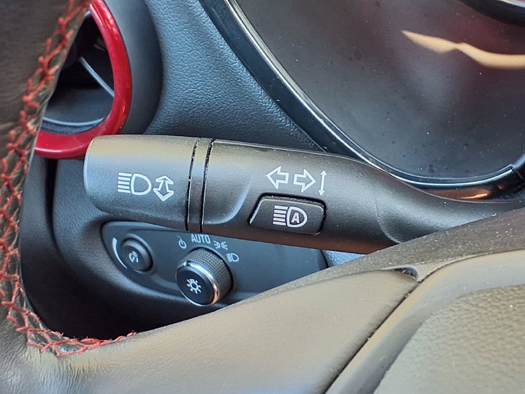 Used 2019 Chevrolet Blazer RS FWD image 28