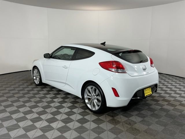 Used 2015 Hyundai Veloster w/ Option Group 02 FWD image 6