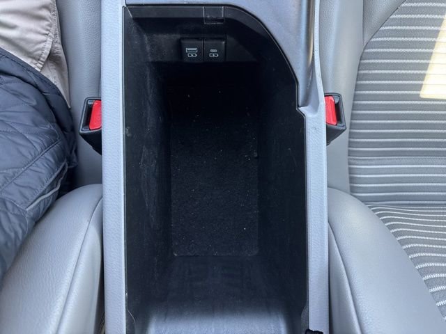 Used 2022 Toyota Camry SE image 23