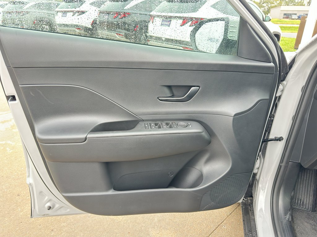 New 2025 Hyundai Kona SEL FWD image 11