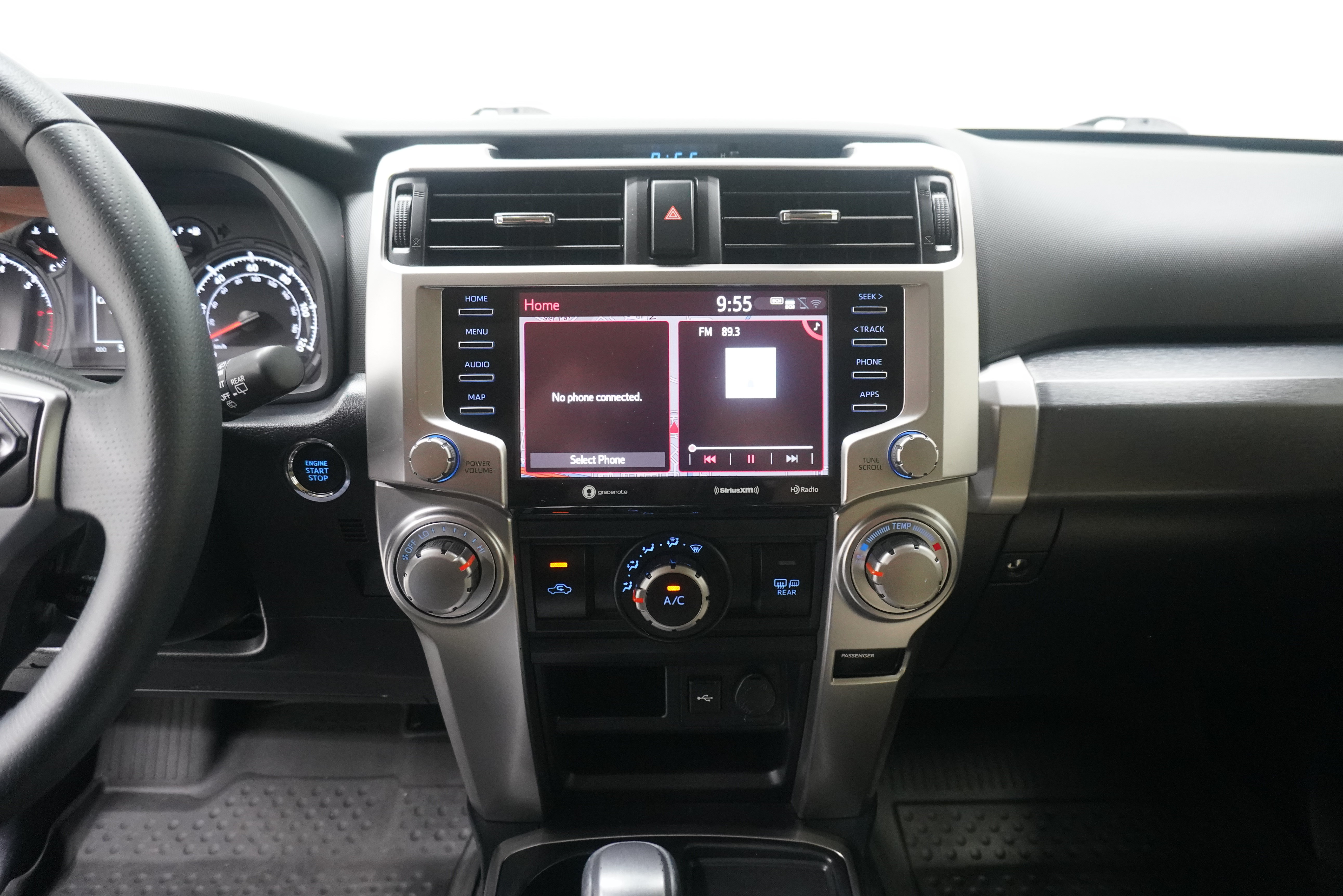 Used 2022 Toyota 4Runner SR5 Premium w/ Moonroof Package RWD image 22