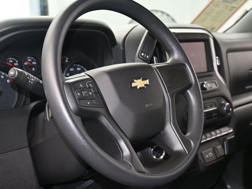Used 2023 Chevrolet Silverado 1500 Custom image 14