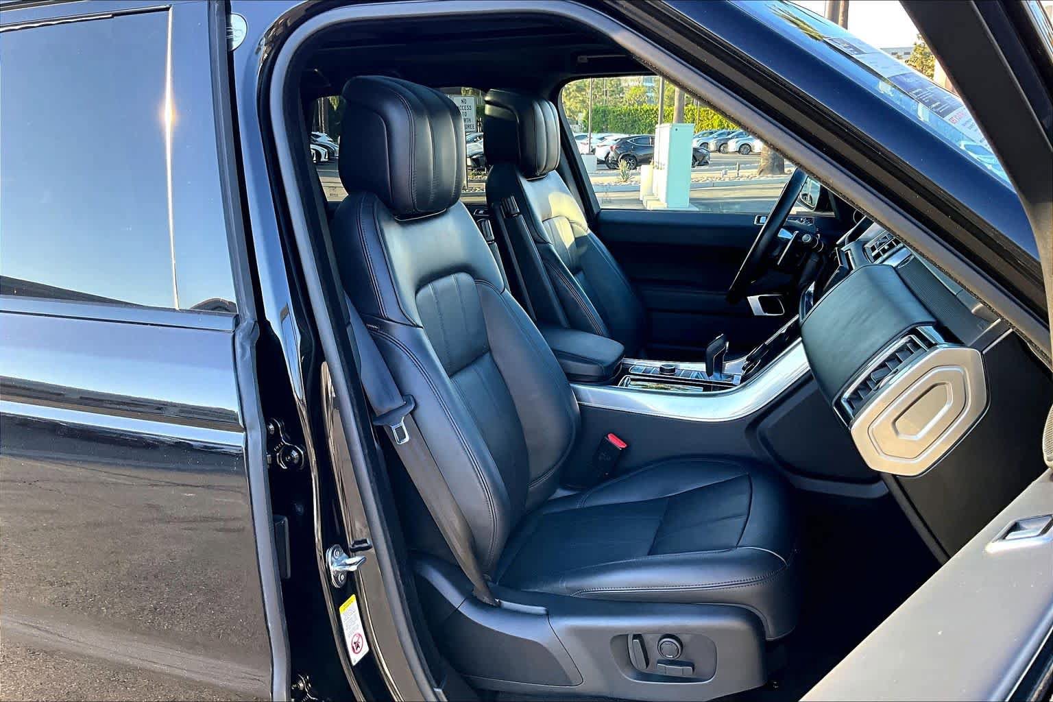 Used 2022 Land Rover Range Rover Sport HSE Silver Edition image 8
