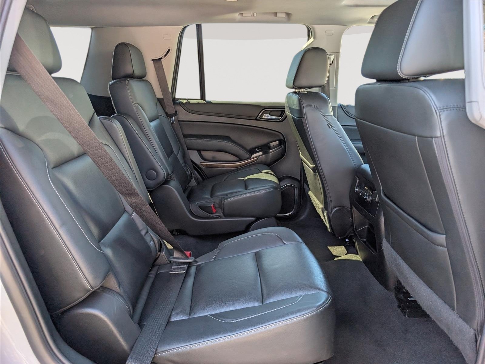 Used 2020 Chevrolet Tahoe LT w/ RST Edition AWD/4WD image 13